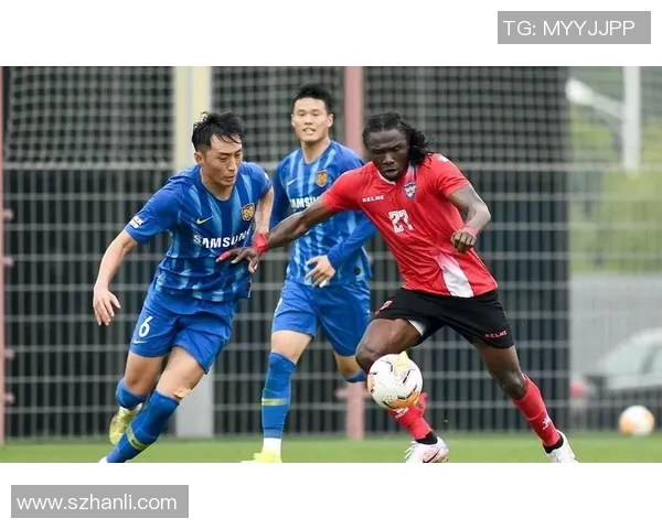 苏宁足球队迎战泰州远大全力争胜展现实力与团队精神